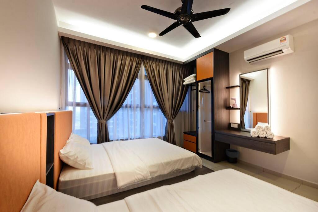 Instay Atlantis - The Orange Malacca Buitenkant foto